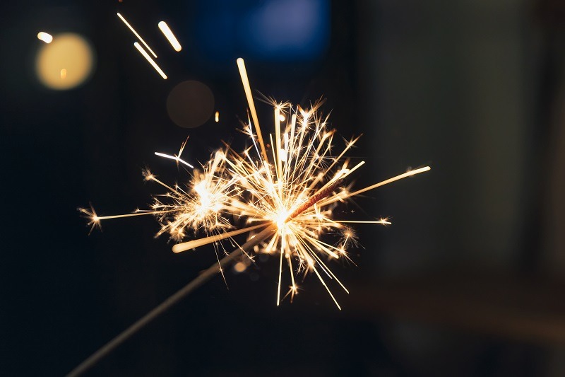 2026 马来西亚儿童安全烟花推荐 (Kids Safe Fireworks) 仙女棒与砂炮